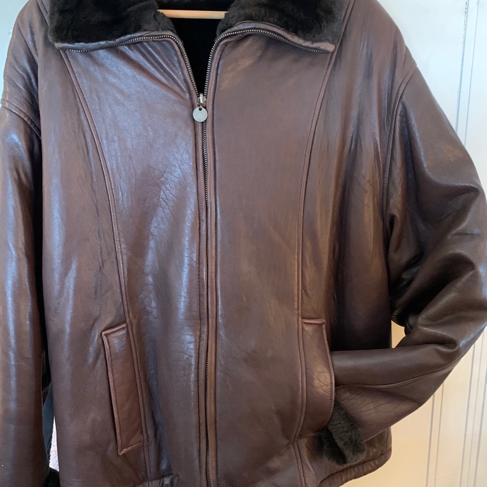 Coat - Picture 4 of 5